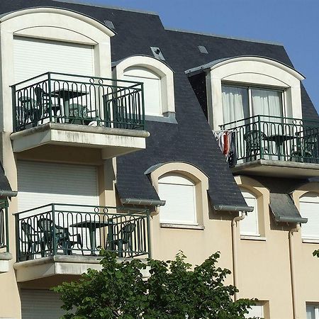 Montaigu Aparthotel Cabourg Bagian luar foto
